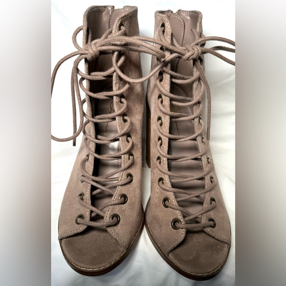 Olivia Ferguson Peep Toe, Lace Up Boots - Size 8 - Picture 3 of 6